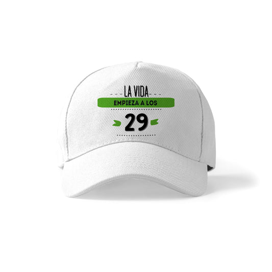 Gorra de cumpleaños con frase “La vida empieza a los 29”