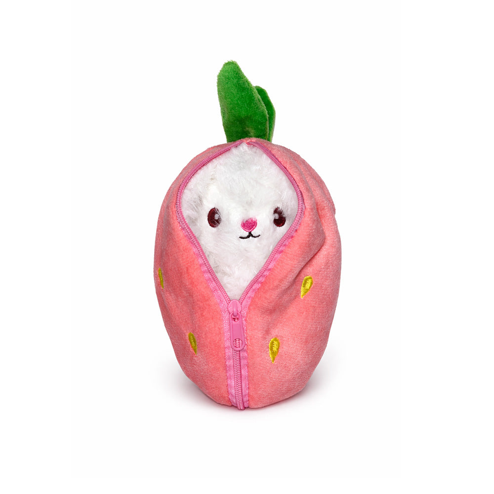Peluche conejo dentro de fresa