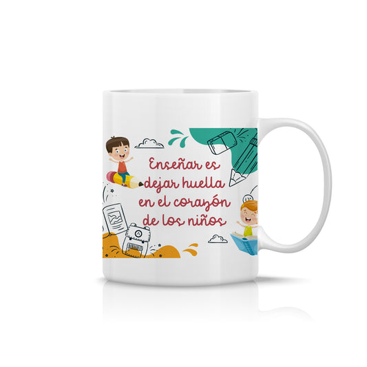 Taza para profesor con frase emotiva sobre enseñar y dejar huella
